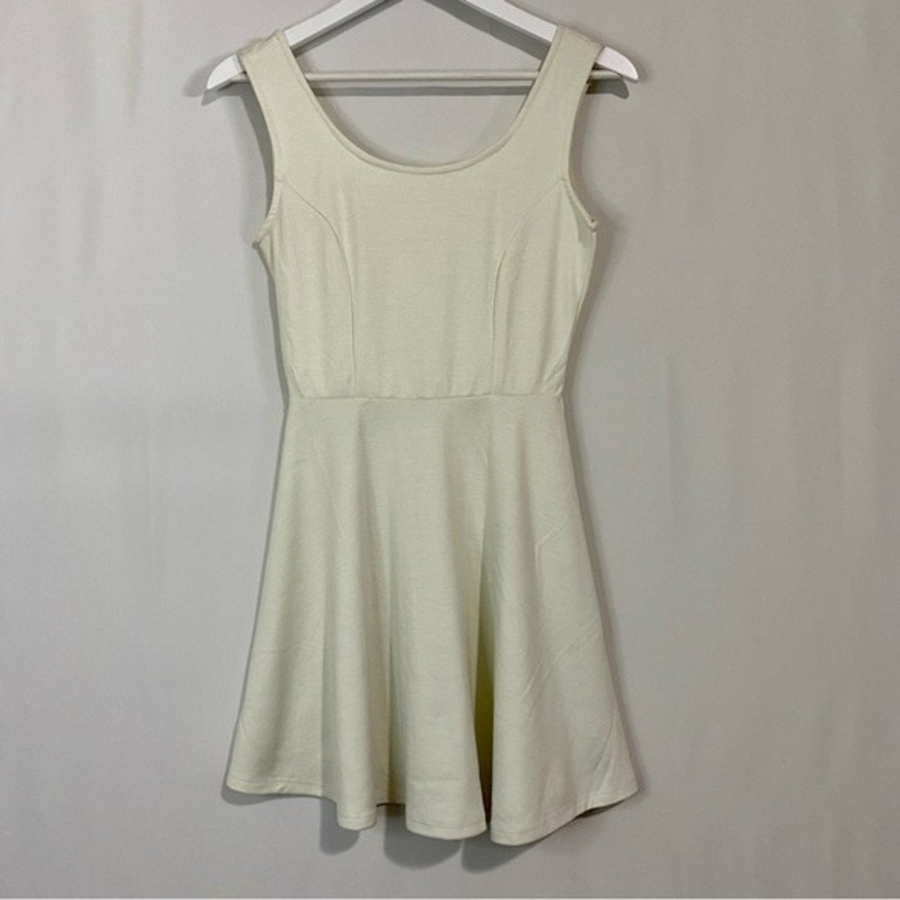 DNA Couture Women’s Casual Sleeveless Mini Skater Dress Cream NWOT Cute Girly
